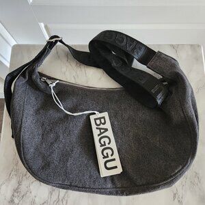 NWT BAGGU Medium Crescent Washed Black Denim